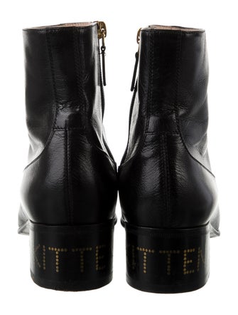 Gucci Leather Chain-Link Accents Boots