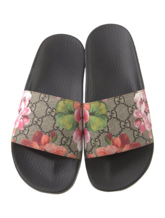 Gucci GG Supreme Slides w/ Tags