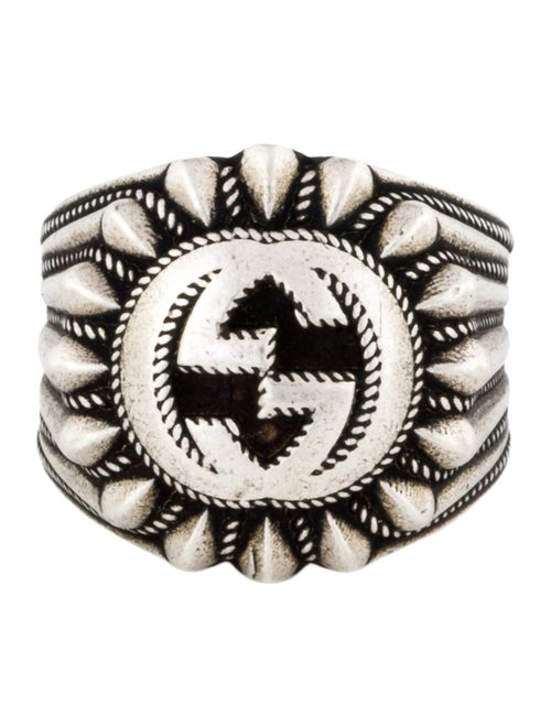 Gucci Interlocking G Engraved Cocktail Ring