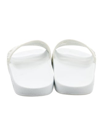 Gucci GG Rubber Slide Interlocking G Logo Slides