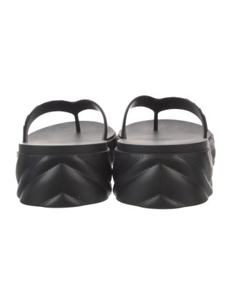 Gucci Rubber Flip Flops