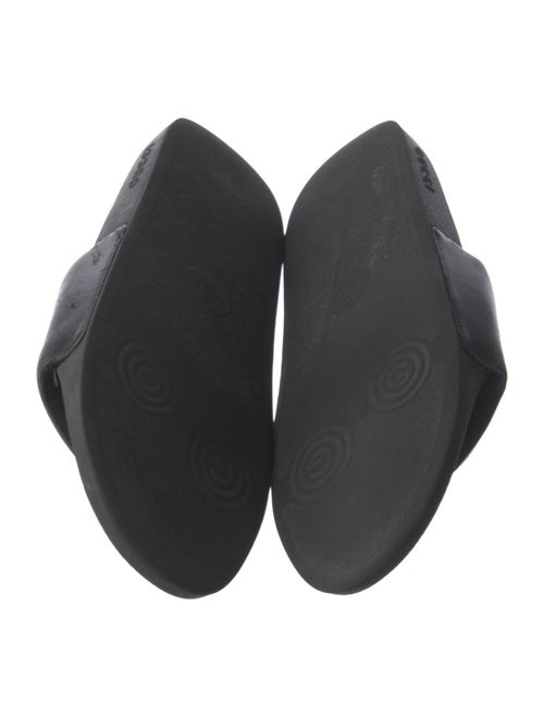 Gucci Interlocking G Logo Leather Slides