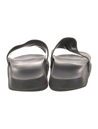 Gucci GG Supreme Slides
