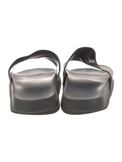Gucci GG Supreme Slides