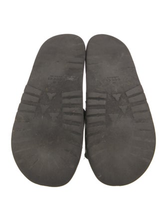 Gucci GG Supreme Slides