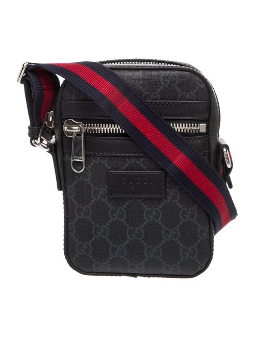 Gucci GG Supreme Messenger Bag Small