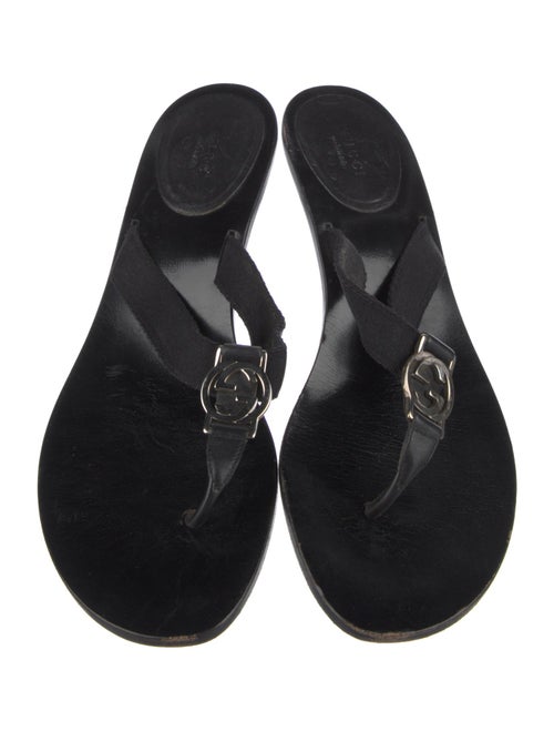 Gucci Interlocking G Logo Leather T-Strap Sandals