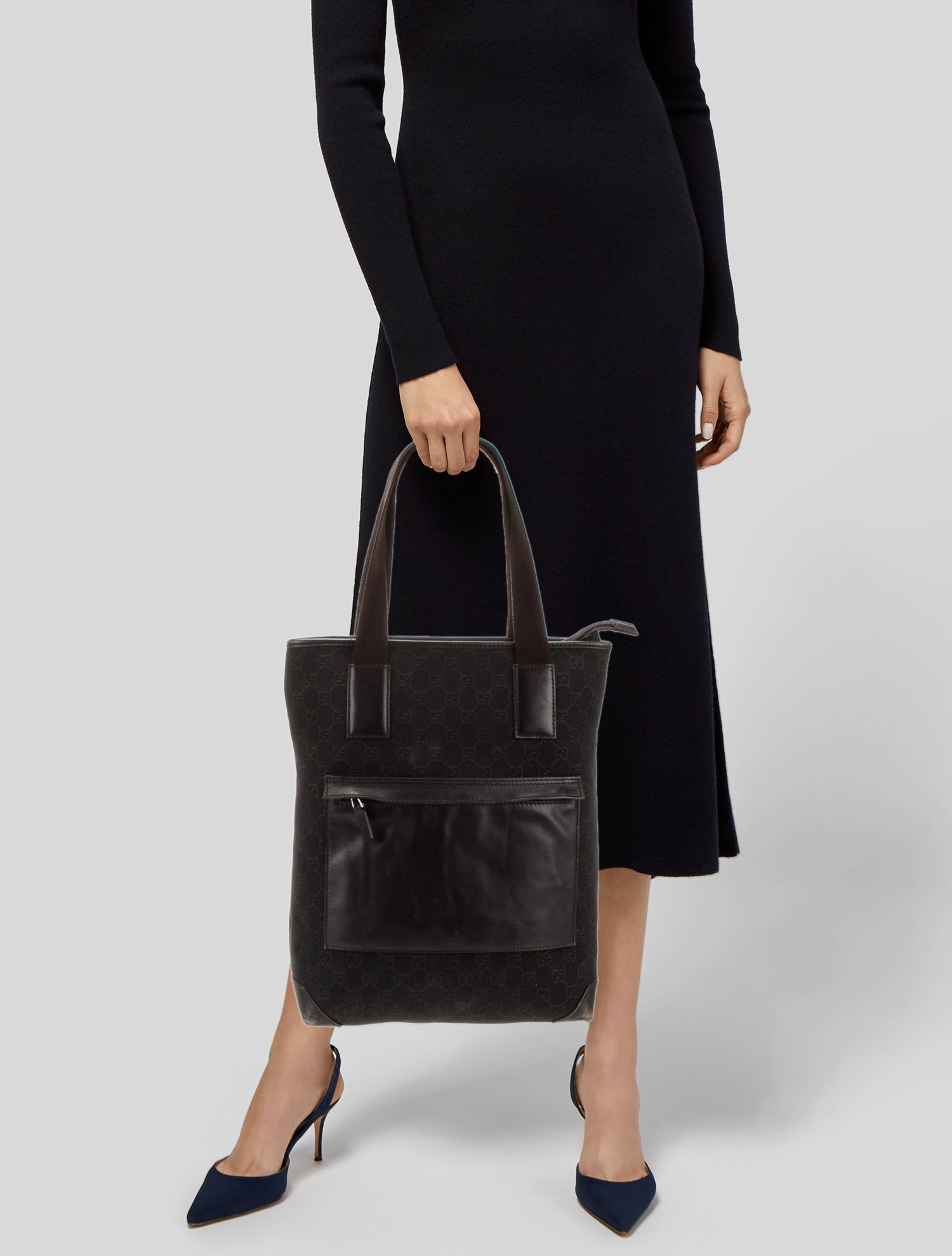 Gucci GG Canvas Messenger Bag