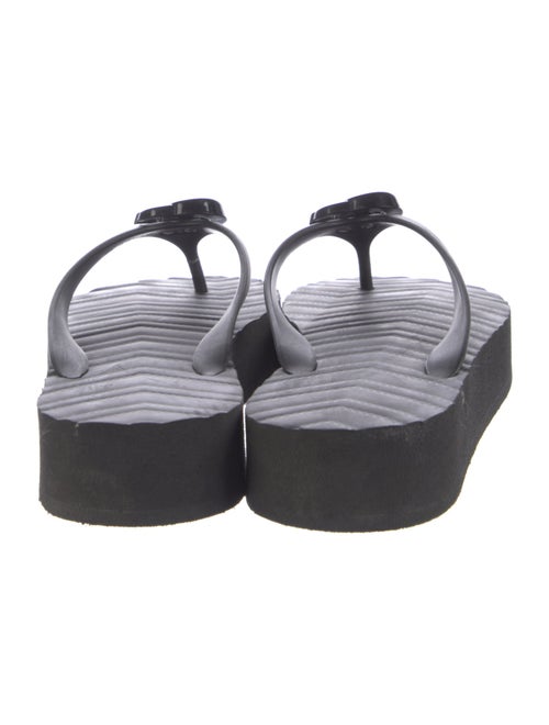 Gucci Double G Logo Rubber Flip Flops