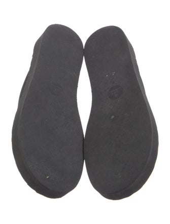 Gucci Double G Logo Rubber Flip Flops