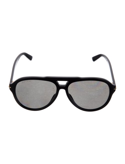 Gucci Oversize Tinted Sunglasses