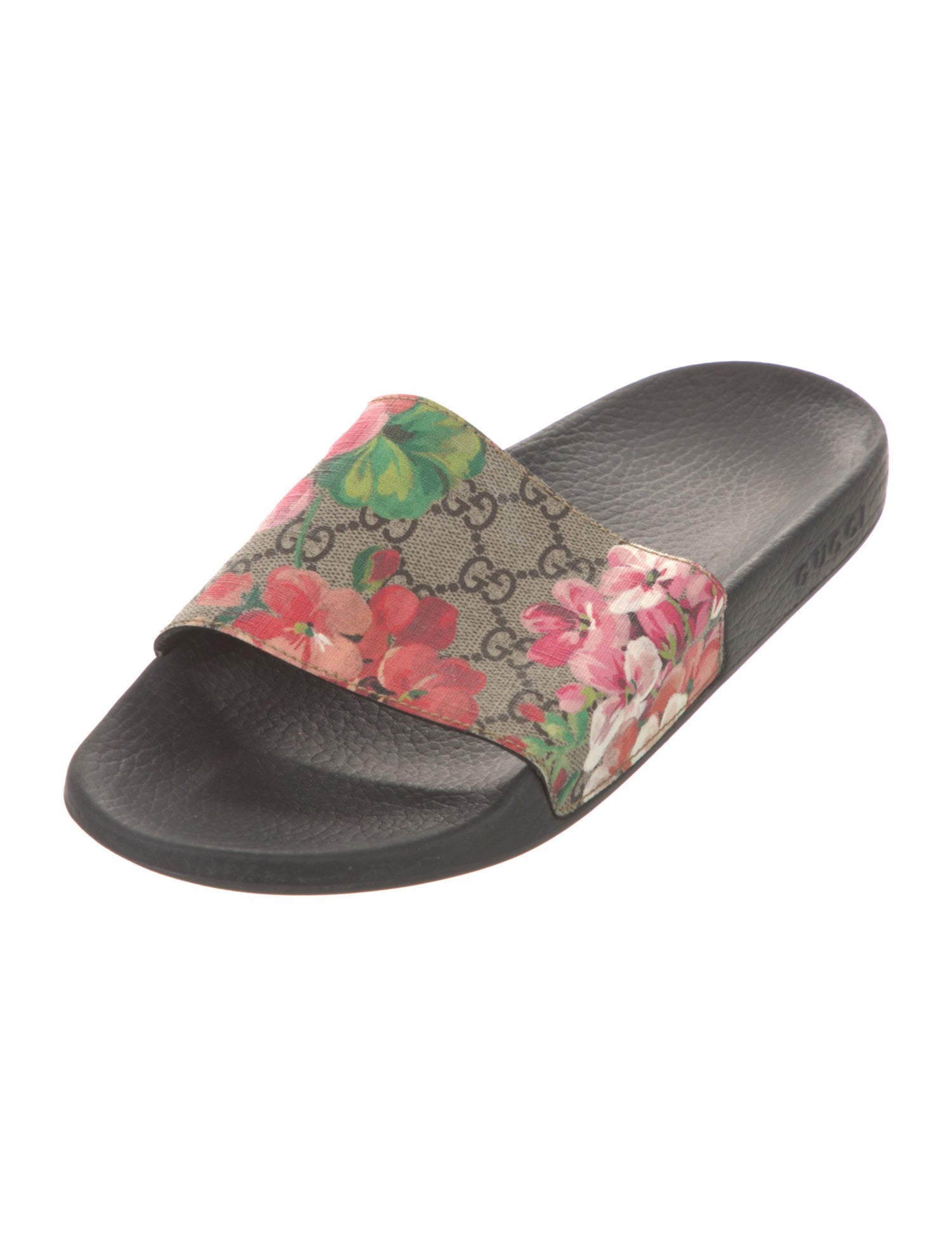 Gucci Pursuit GG Supreme Slides