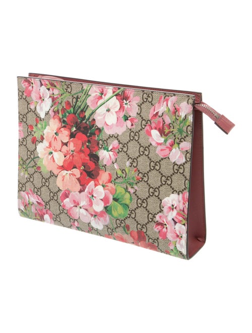 Gucci GG Supreme Clutch Large