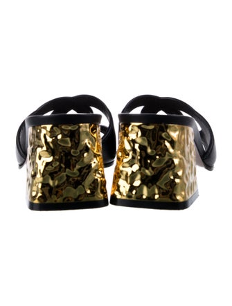 Gucci Interlocking G Cut-Out Interlocking G Logo Slides