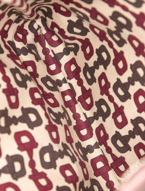 Gucci GG Signature Abbey