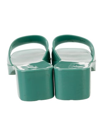 Gucci Gucci Rubber Embossed Logo Block Heel Slide Sandals Rubber Slides