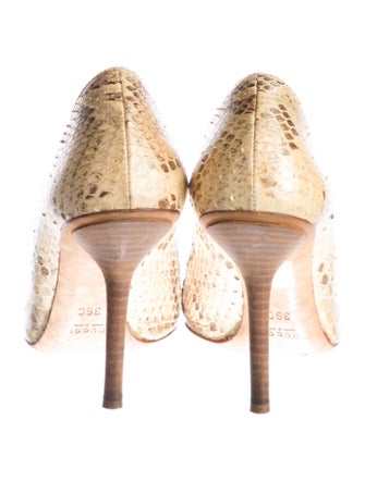 Gucci Horsebit Accent Embossed Leather Pumps