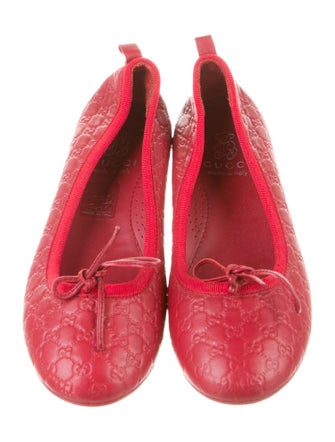 Gucci GG Signature Flats