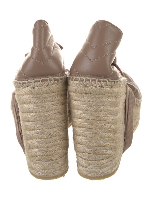 Gucci Double G Logo Leather D'Orsay Pumps