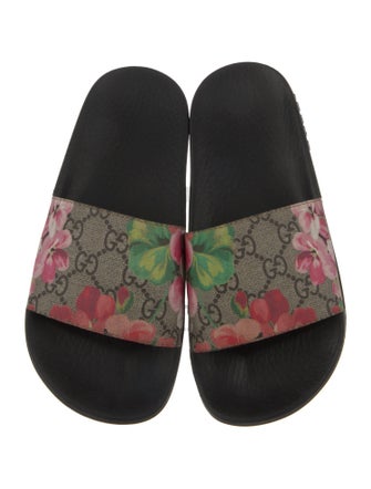 Gucci GG Supreme Slides