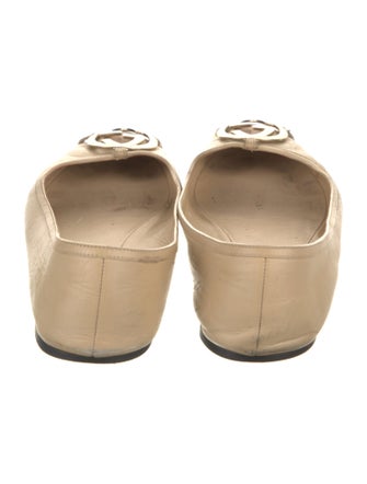Gucci Interlocking G Logo Leather Ballet Flats