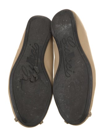 Gucci Interlocking G Logo Leather Ballet Flats