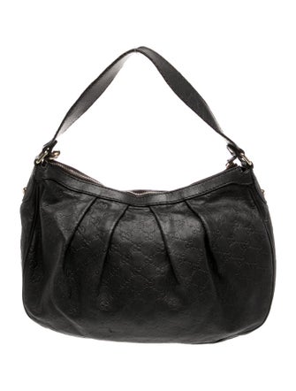 Gucci GG Signature Sukey