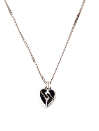 Gucci Knot Heart Pendant Necklace