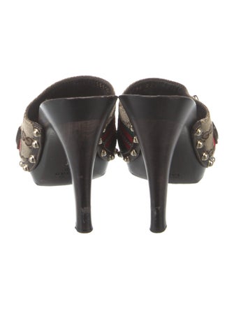 Gucci GG Canvas Canvas Slides