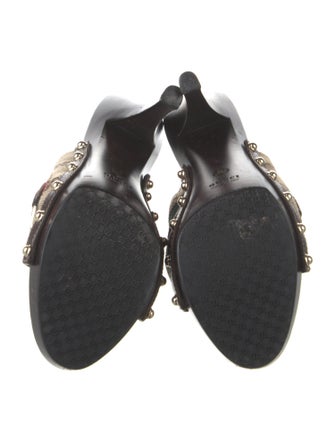 Gucci GG Canvas Canvas Slides