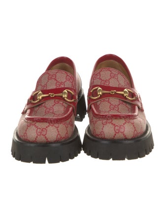 Gucci Dans Le Vert GG Supreme Loafers
