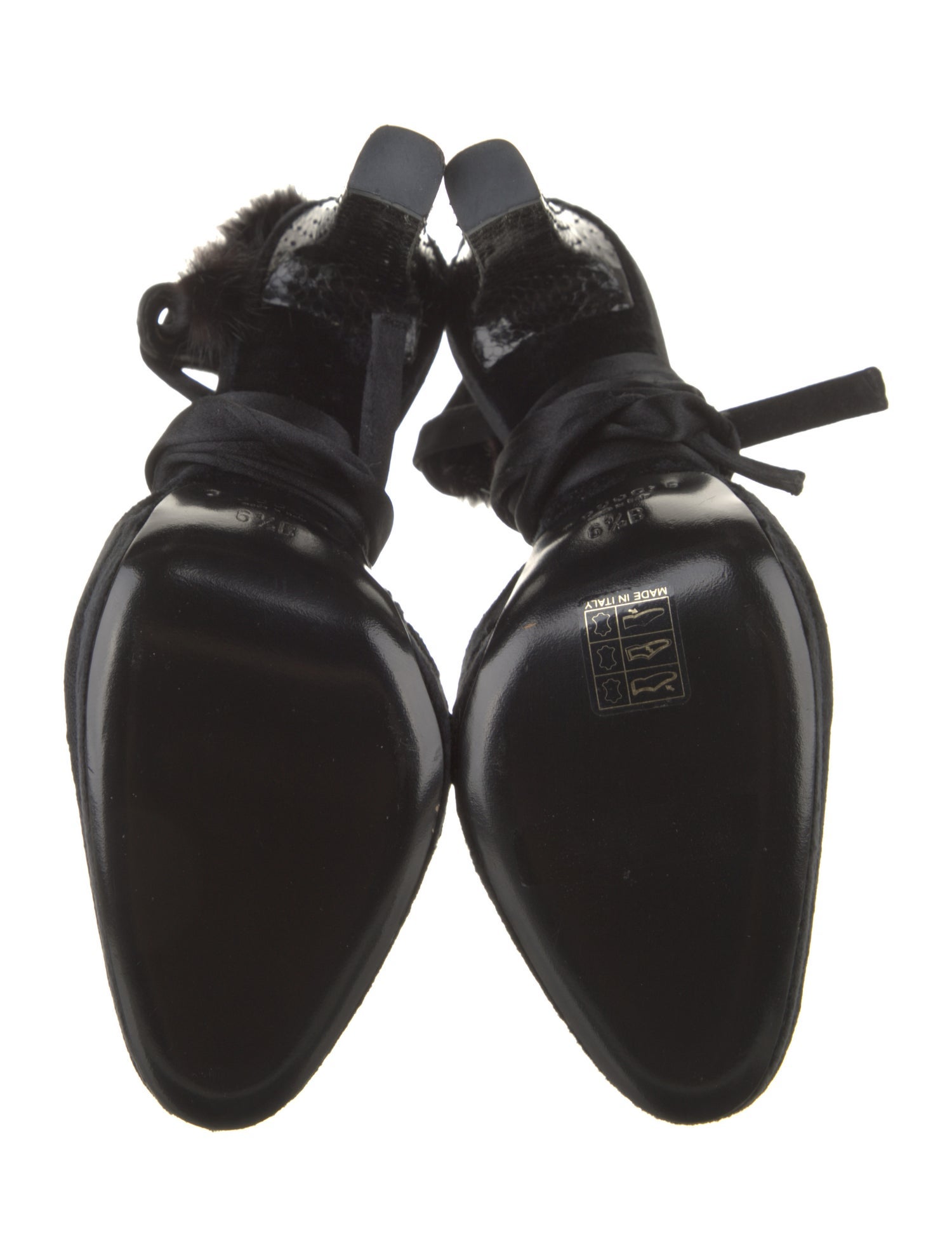 Gucci Velvet D'Orsay Pumps