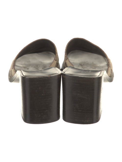 Gucci GG Canvas Canvas Slides