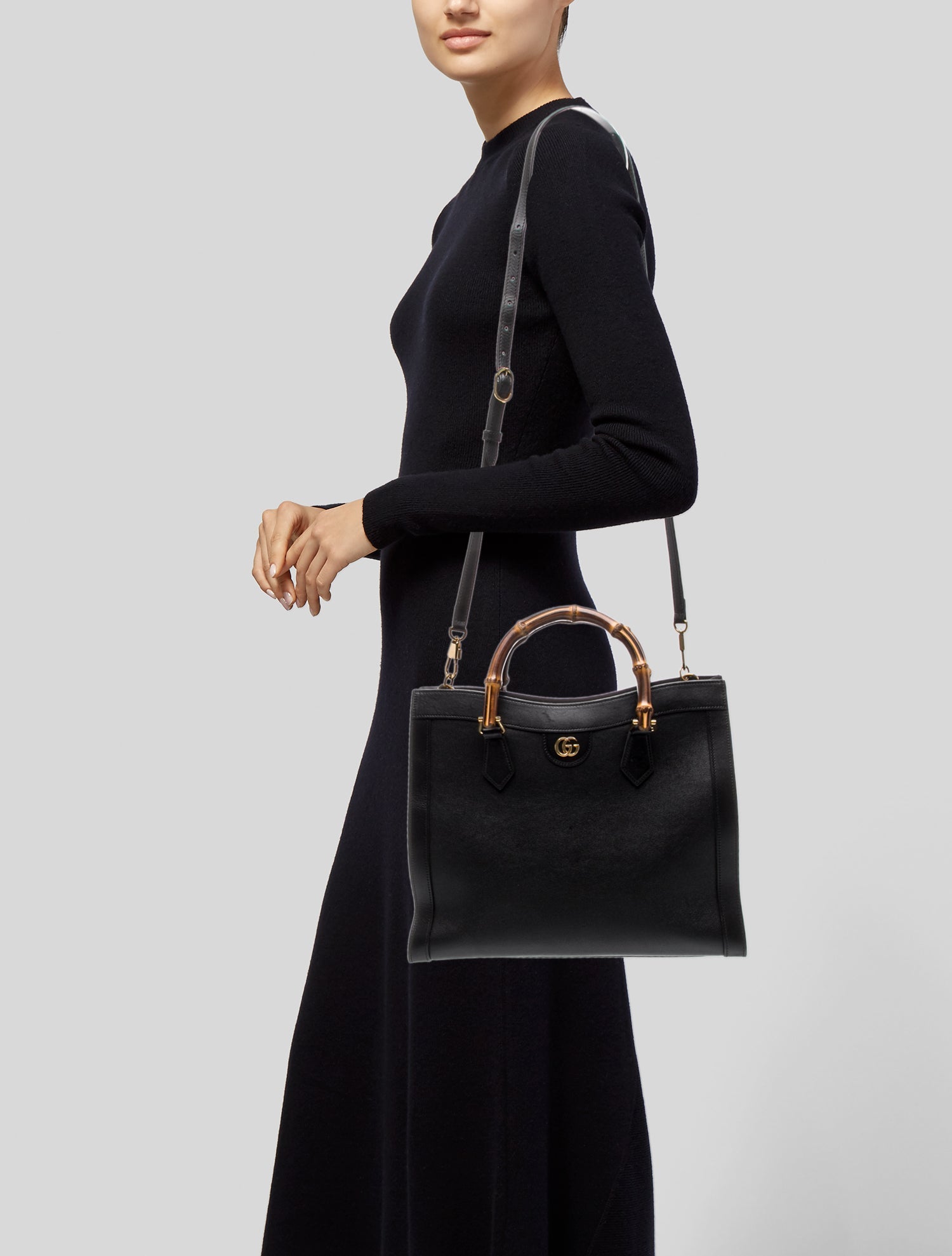 Gucci Double G Diana Medium