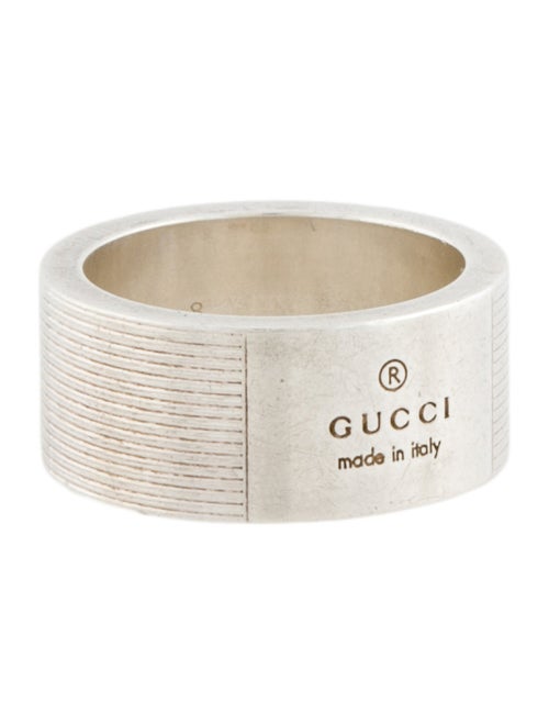 Gucci Textured Logo Band Ring