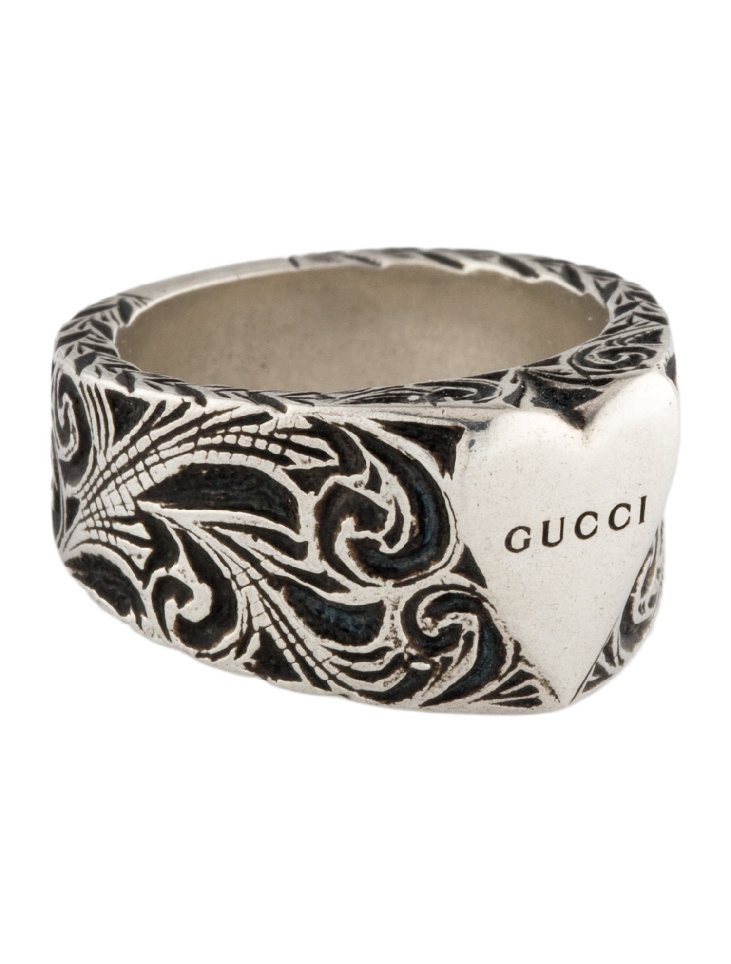 Gucci Heart Signet Ring