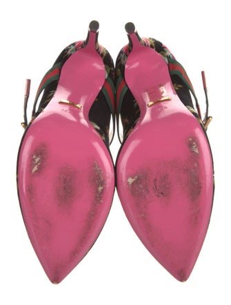 Gucci Web Accent Velvet Pumps