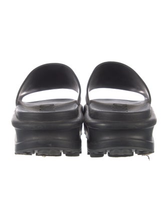 Gucci Interlocking G Logo Rubber Slides