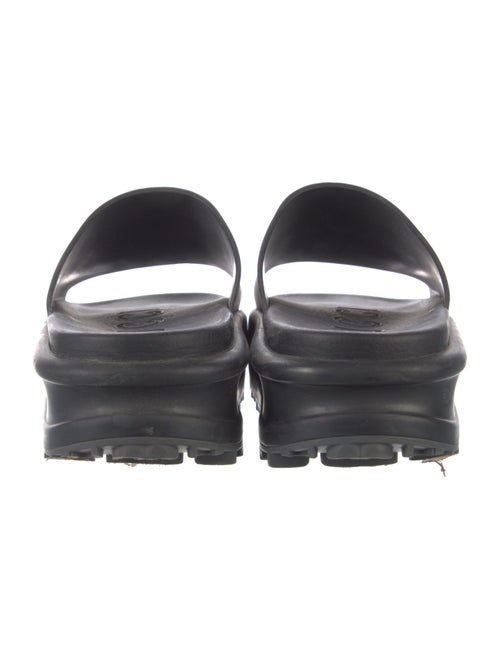 Gucci Interlocking G Logo Rubber Slides