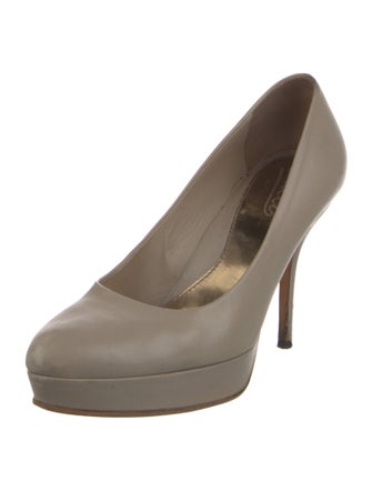 Gucci Leather Pumps
