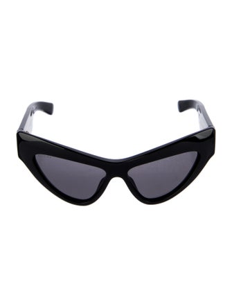 Gucci Sukey Logo Cat-Eye Sunglasses