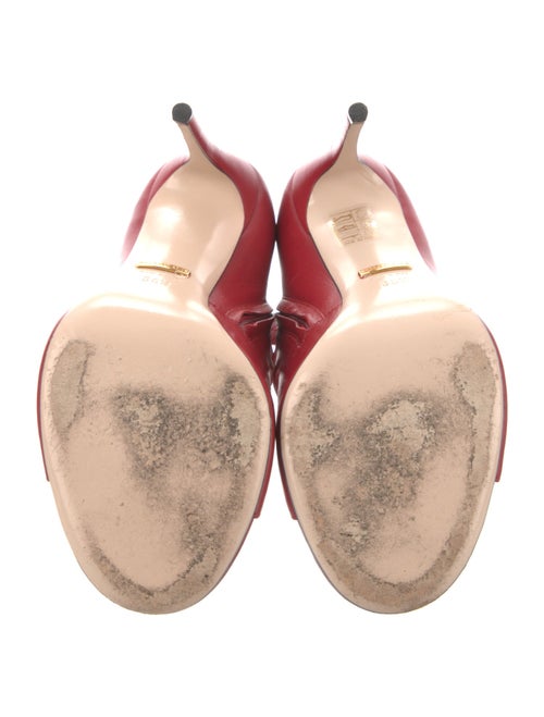 Gucci Interlocking G Logo Leather Gladiator Sandals