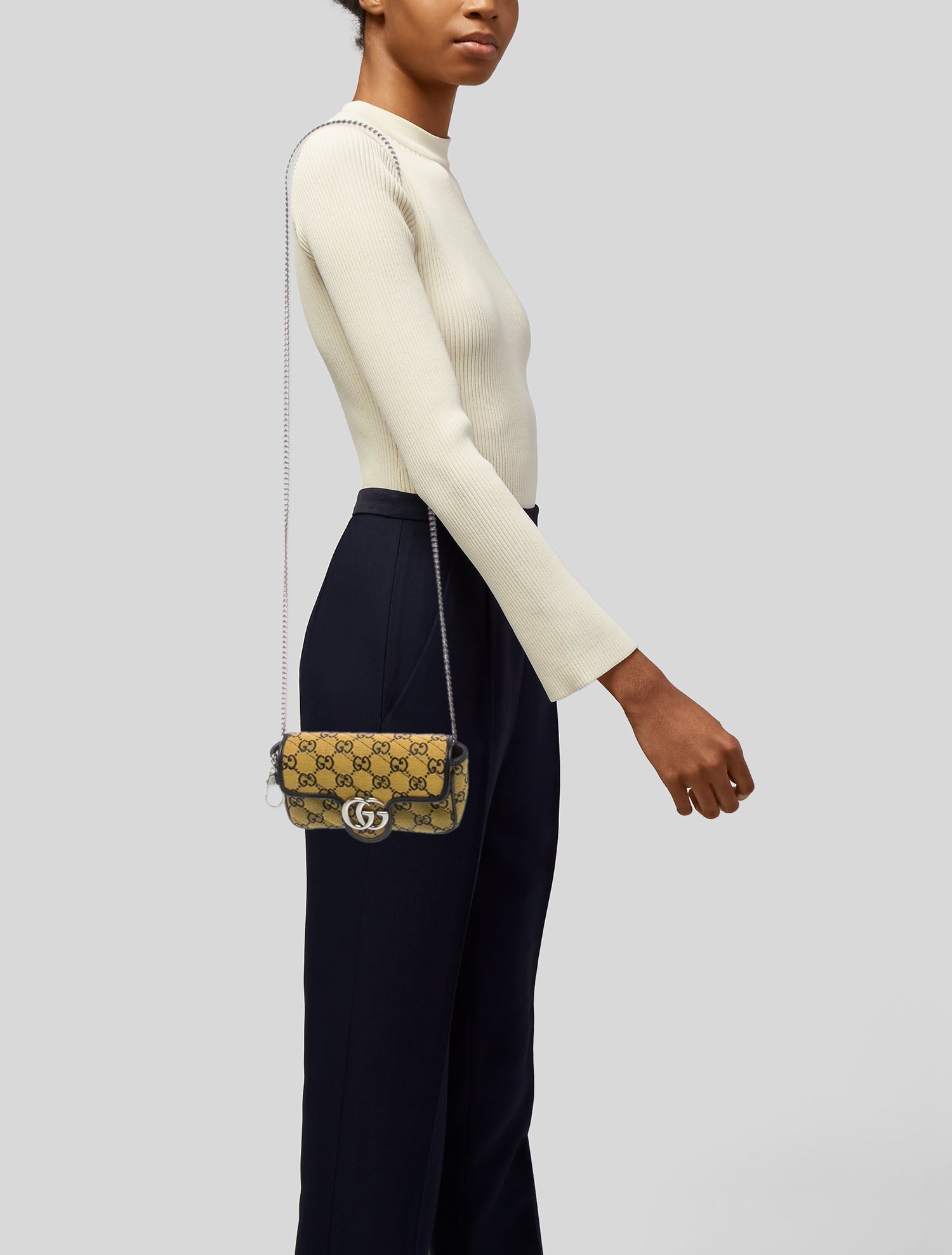 Gucci GG Canvas Marmont Super Mini