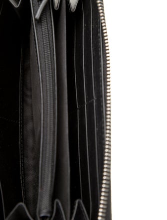 Gucci GG Supreme Continental Wallet