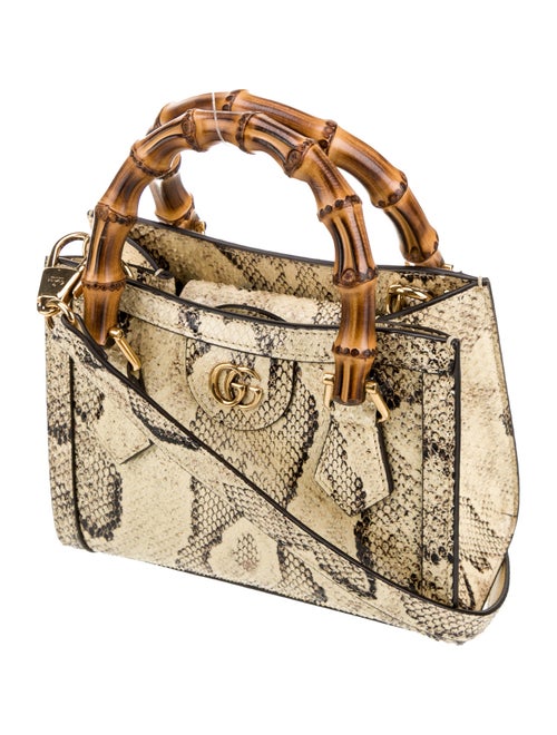 Gucci Double G Diana Mini