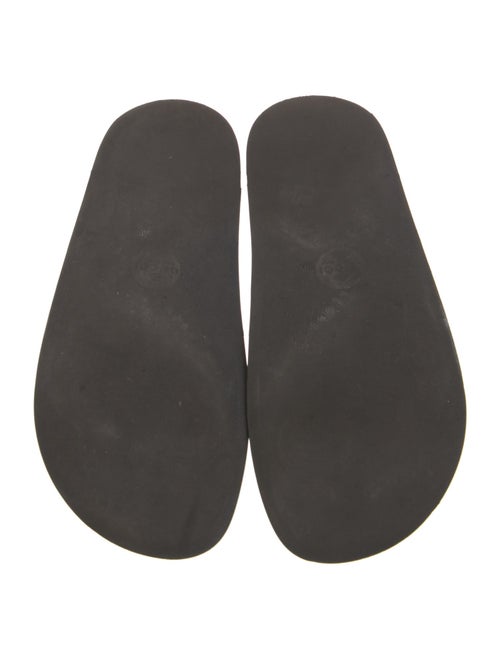 Gucci GG Supreme Slides