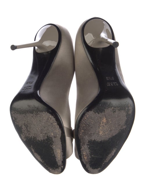 Gucci Horsebit Accent Satin Pumps