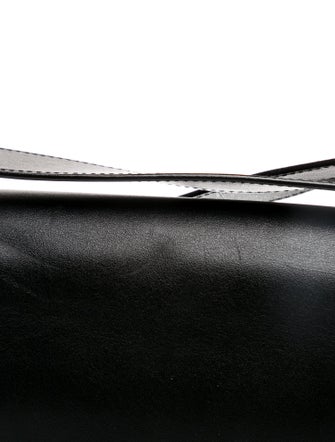 Gucci Signature Crossbody Bag