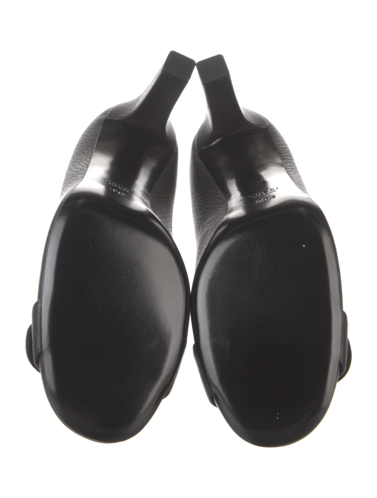 Gucci GG Logo Leather Pumps