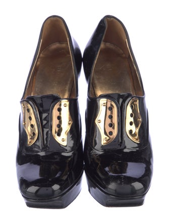 Gucci Patent Leather Pumps